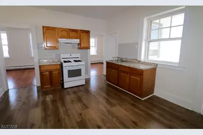 160-164 New York Ave #2, Newark, NJ 07105 - Photo 1