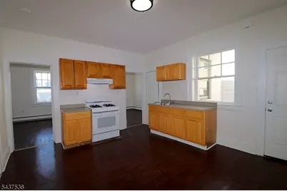 160-164 New York Ave #2, Newark, NJ 07105 - Photo 9