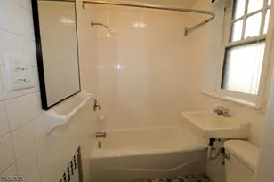 160-164 New York Ave, Newark, NJ 07105 - Photo 11