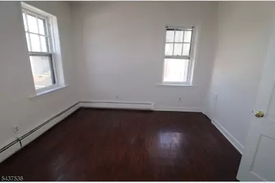 160-164 New York Ave #2, Newark, NJ 07105 - Photo 5