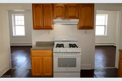 160-164 New York Ave #2, Newark, NJ 07105 - Photo 7