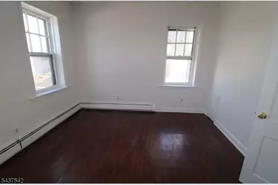 160-164 New York Ave #3, Newark, NJ 07105 - Photo 5