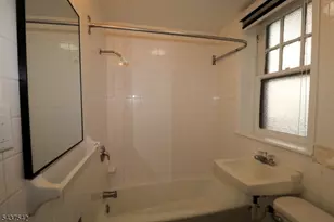 160-164 New York Ave, Newark, NJ 07105 - Photo 9