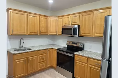 47 Montrose St, Newark, NJ 07106 - Photo 3