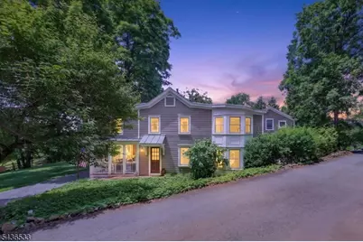 35 Woodledge Rd, Watchung, NJ 07069 - Photo 1