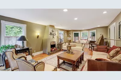 35 Woodledge Rd, Watchung, NJ 07069 - Photo 11