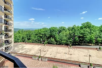 2 Claridge Dr. 5Gw, Verona, NJ 07044 - Photo 1