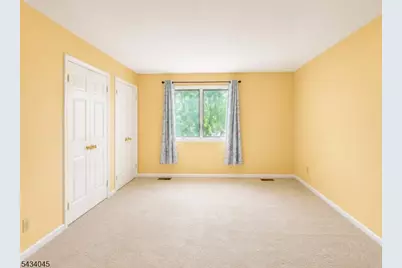 18 Mews Ln, South Orange, NJ 07079 - Photo 9
