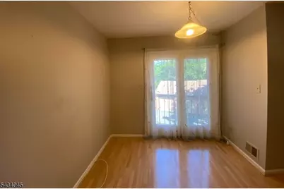 18 Mews Ln, South Orange, NJ 07079 - Photo 5