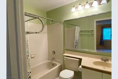 18 Mews Ln, South Orange, NJ 07079 - Photo 9