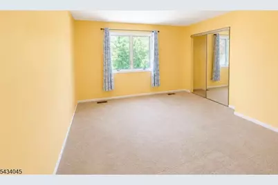 18 Mews Ln, South Orange, NJ 07079 - Photo 11