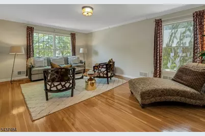 1 Curtis Trl, Bridgewater, NJ 08836 - Photo 7