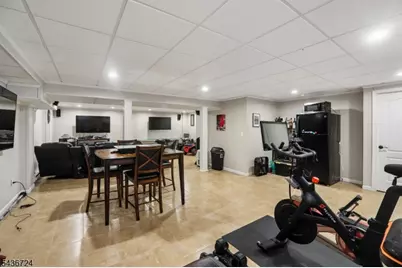 230 Birchwood Rd, Linden, NJ 07036 - Photo 19