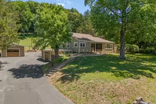 1813 Washington Valley Rd, Bridgewater, NJ 08836 - Photo 3