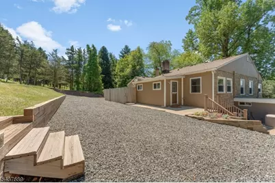 1813 Washington Valley Rd, Bridgewater, NJ 08836 - Photo 33