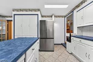 1813 Washington Valley Rd, Bridgewater, NJ 08836 - Photo 17