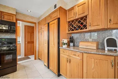 167 Newbrook Ln, Springfield, NJ 07081 - Photo 5