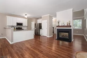 8 Scarlet Oak Dr, Montgomery Township, NJ 08540 - Photo 3