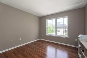 8 Scarlet Oak Dr, Montgomery Township, NJ 08540 - Photo 9