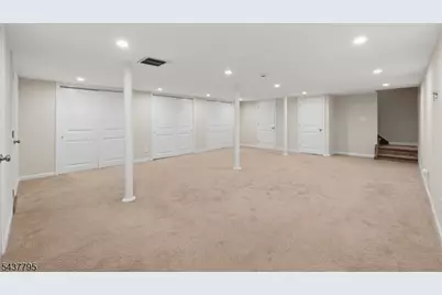 81 Hudson Ave, Ridgefield, NJ 07660 - Photo 31