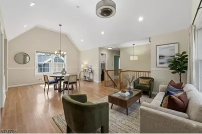 81 Hudson Ave, Ridgefield, NJ 07660 - Photo 3