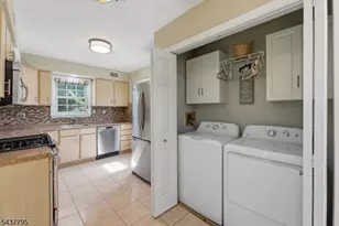81 Hudson Ave, Ridgefield, NJ 07660 - Photo 27