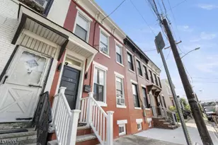 39 Emmet St, Newark, NJ 07114 - Photo 1