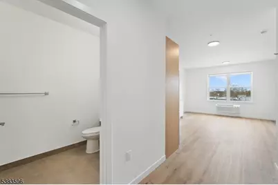 431 Dr Mlk Jr Blvd #515, East Orange, NJ 07018 - Photo 11