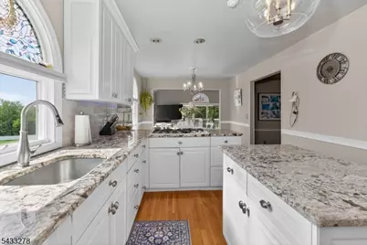103 Oak Crest Dr, Branchburg Township, NJ 08853 - Photo 19