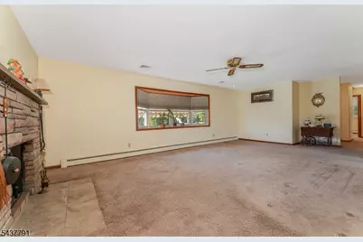 24 Hardscrabble Hill Rd, Raritan Township, NJ 08822 - Photo 5