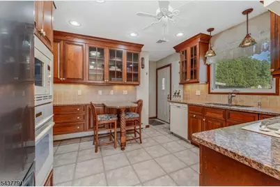 24 Hardscrabble Hill Rd, Raritan Township, NJ 08822 - Photo 11
