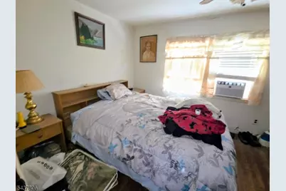 2218 Berwyn St, Union Township, NJ 07083 - Photo 17