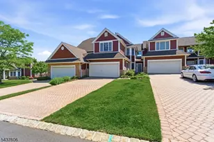 34 Turnberry Ln, Hardyston Township, NJ 07419 - Photo 1