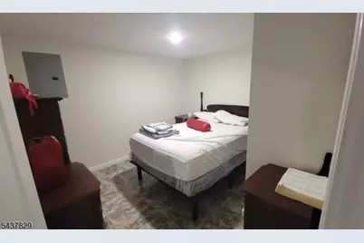 38 Taylor St, Newark, NJ 07104 - Photo 21