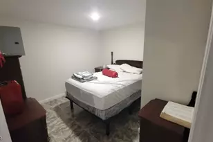 38 Taylor St, Newark, NJ 07104 - Photo 21
