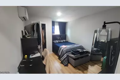 38 Taylor St, Newark, NJ 07104 - Photo 9