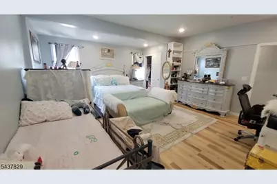 38 Taylor St, Newark, NJ 07104 - Photo 15