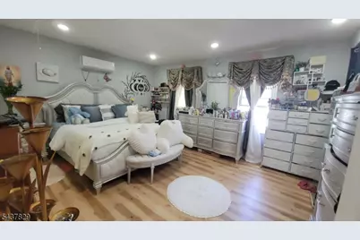 38 Taylor St, Newark, NJ 07104 - Photo 7