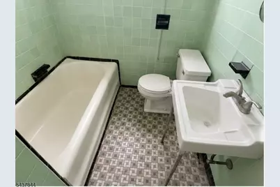 38 Alexander Ave, Nutley, NJ 07110 - Photo 11