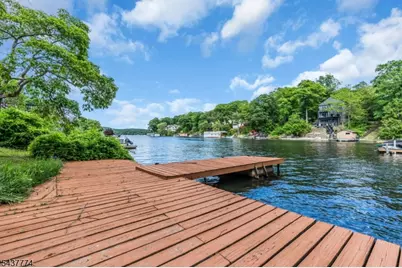 209 Squaw Trl, Hopatcong, NJ 07821 - Photo 31