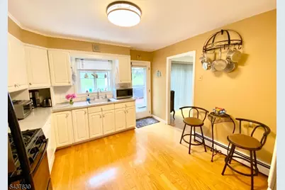 220 W Hanover Ave, Morris Township, NJ 07960 - Photo 5