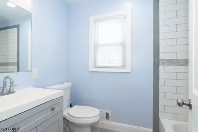 1170 Gruber Ave, Union Township, NJ 07083 - Photo 11