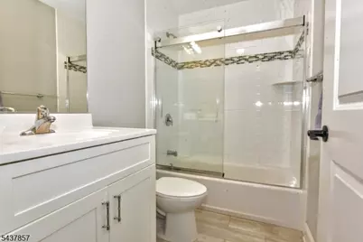 451 Springfield Ave #111, Hasbrouck Heights, NJ 07604 - Photo 21