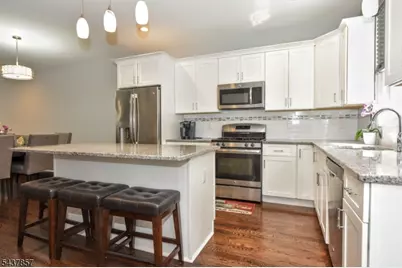 451 Springfield Ave #111, Hasbrouck Heights, NJ 07604 - Photo 11