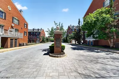 5 Krueger Ct, Newark, NJ 07103 - Photo 3
