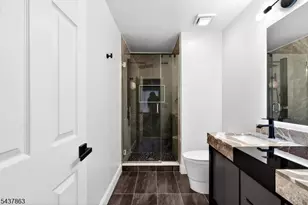 5 Krueger Ct, Newark, NJ 07103 - Photo 15