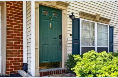 5 Krueger Ct, Newark, NJ 07103 - Photo 5