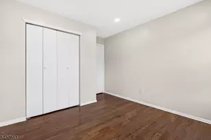 5 Krueger Ct, Newark, NJ 07103 - Photo 19
