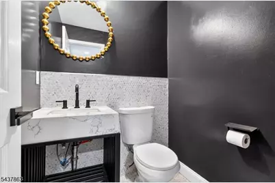 5 Krueger Ct, Newark, NJ 07103 - Photo 11