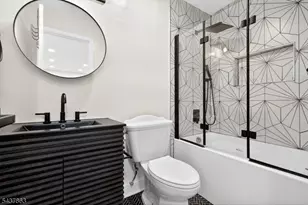 5 Krueger Ct, Newark, NJ 07103 - Photo 17